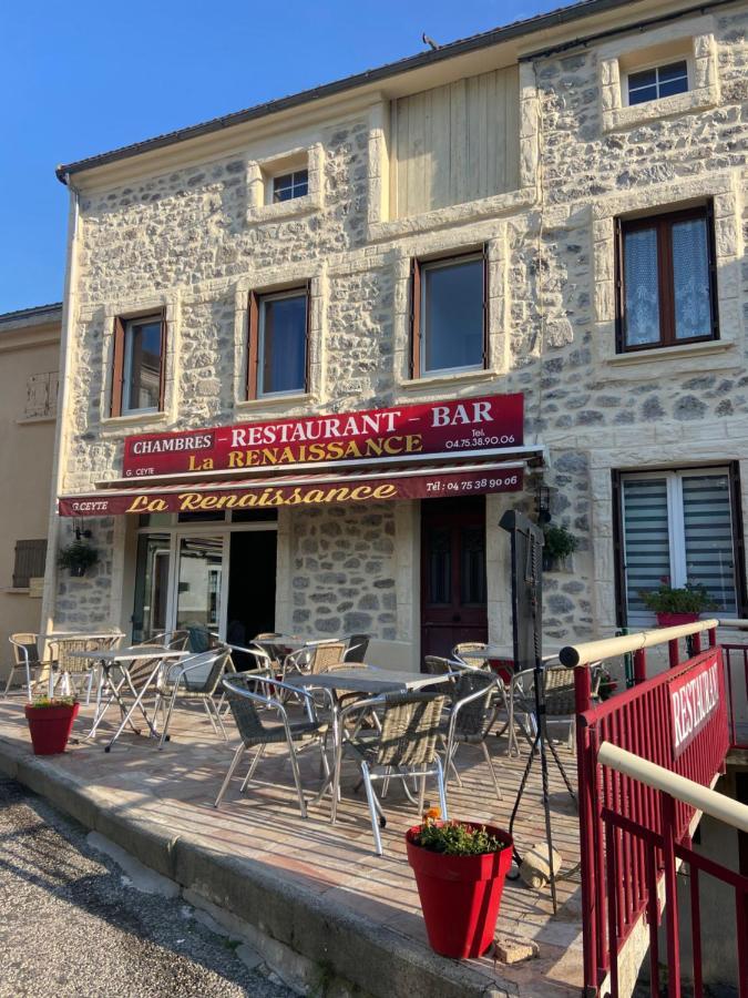 Hotel Restaurant La Renaissance Saint-Cirgues-en-Montagne 外观 照片