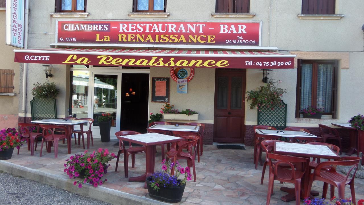 Hotel Restaurant La Renaissance Saint-Cirgues-en-Montagne 外观 照片